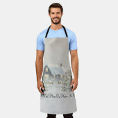 クリスマス素朴キャビン冬雪の森 エプロン (着用した状態)