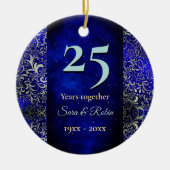 クリスマス結婚記念日のブルー王室のフローラ セラミックオーナメント (正面)