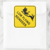 クリスマス警告標識 – ロー飛んでいるトナカイ スクエアシール (バッグ)