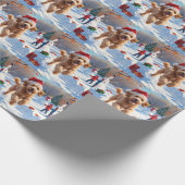 クリスマス走ハットで雪の中のゴールデンドールの帽子 ラッピングペーパー (角)