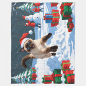 クリスマス走ハットで雪の中のシャム猫の帽子 フリースブランケット (正面)