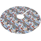 クリスマス走ハットで雪の中のパグの帽子 ブラッシュドポリエステルツリースカート (アングル)