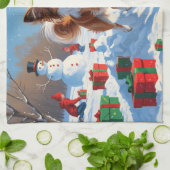 クリスマス走ハットで雪の中のパピロン犬 キッチンタオル (折り畳み)