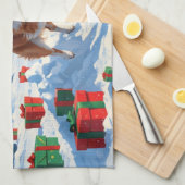 クリスマス走ハットで雪の中のパピロン犬 キッチンタオル (四つ折り)