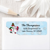 クリスマス雪だるまと雪キスをする女 ラベル (インサイチュ)