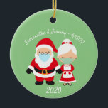 クリスマス顔マスクSantaとミセス・クロース結婚ズ セラミックオーナメント<br><div class="desc">このデザインはデジタルアートを使って作られパーソナライズされたた。写真を変更したりカスタマイズ、自分の言葉を加えたりすることで提供された地域にあるかもしれない。私は連絡colorflowcreations@gmail.comで私はもし、このデザインを別の製品に持つ必要がある。オリジナル抽象芸術絵画アクリルをwww.etsy.com/shop/colorflowartで購入。www.facebook.com/colorflowcreations、www.instagram.com/colorflowcreations、www.twitter.com/colorflowart、後を追およびwww.pinterest.com/colorflowcreationsで自分の創造や自分の情報を見る。</div>