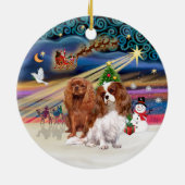 クリスマス魔法- Cavaliers (two-Ruby-Blenheim) セラミックオーナメント (裏面)