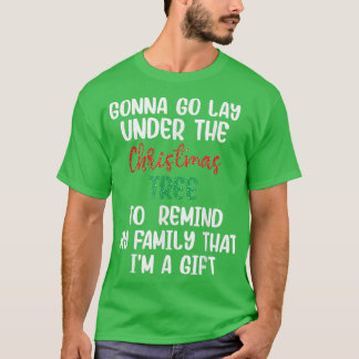 クリスマス2022 家族で楽しく クリスマスツリーの下で寝転ぶ Tシャツ