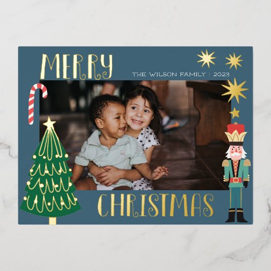 クリスマス ゴールド サンタ ナッツクラッカー かわいい ファミリー フォト 箔招待状ポストカード (正面)