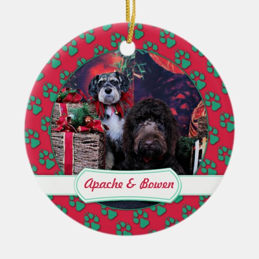 クリスマス-シュナウツァーアパッシュ- Bowen LabraDoodle セラミックオーナメント (正面)