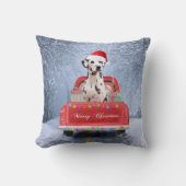 クリスマス・トラックに座って雪の中のダルマチア犬 クッション (正面)