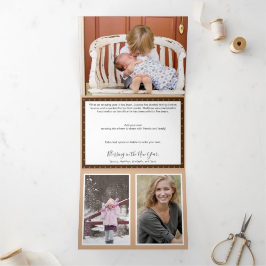 クリスマス　木製 ヴィンテージ　マルチフォト 三つ折りクリスマスカード (内部)