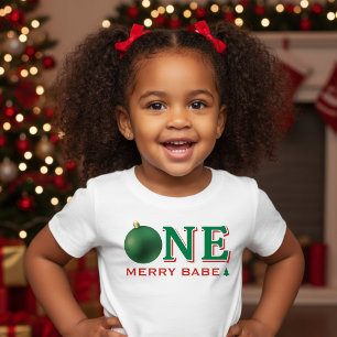 クリスマス 1歳の誕生日パーティー フェスティブ 赤+緑 ベビーTシャツ