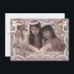 クリスマ賛美スの透明なピンクのフォトカード シーズンカード<br><div class="desc">「クリスマス賛美」とは、表裏にフローラのスワッグやビクトリアンリボンが掛け渡されたカードのこと。このメッセージは、あなたの愛する人々への「恵み」である。フロントのデザインは不透明で、あなたの写真をフレーミングするが、そこから撤退しない。見た目はソフトでニュートラル自然で、トーンは感じヴィンテージ。</div>