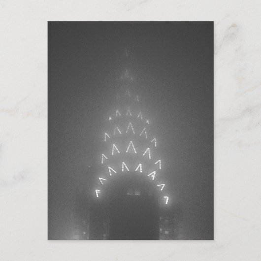 クリスラーが霧の中を歩く ポストカード (正面)