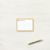 クリップボードとペンの黄色を使用したグラフグリッド ポストイット (デスク上)