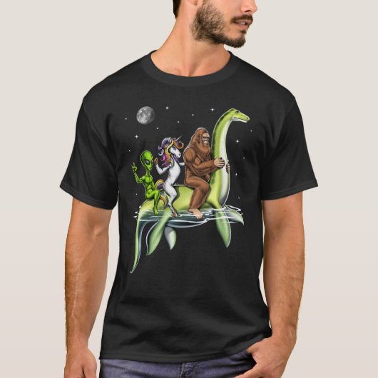 クリプチドネスの怪物に乗っている Tシャツ (正面)