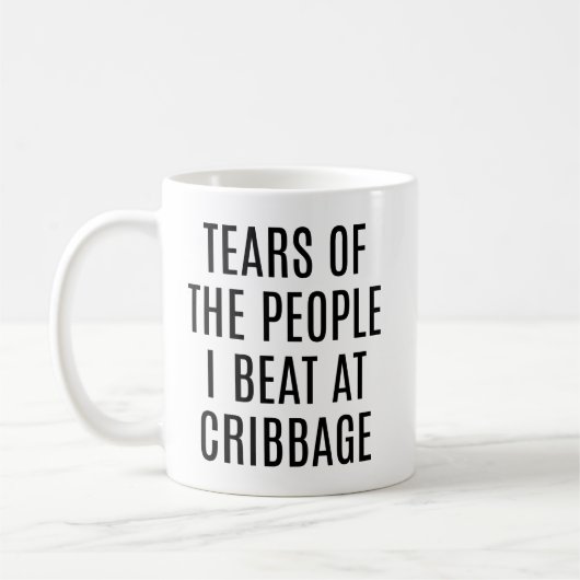 クリベッジで負かした人々の涙が面白い コーヒーマグカップ (左)