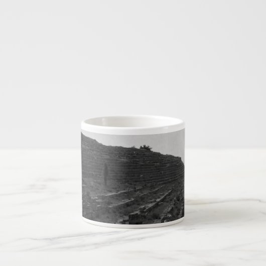 クリミアの円形劇場の石灰石採石場 エスプレッソカップ (正面)