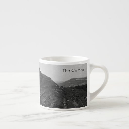 クリミアの円形劇場の石灰石採石場 エスプレッソカップ (右)