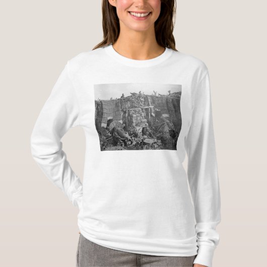 クリミア戦争、c.1855の間の2砲台 tシャツ (正面)