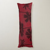 クリムゾンの背景の花の頭のシルエット ボディピロー (裏面 (縦))