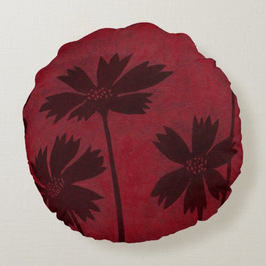 クリムゾンの背景の花の頭のシルエット ラウンドクッション (裏面)