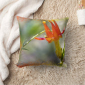 クリムゾンオダマキ（植物）フレーミングエッジ クッション (ブランケット)