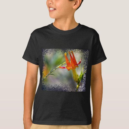 クリムゾンオダマキ(植物) Tシャツ (正面)