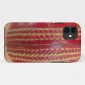 クリムゾンステッチの焦点:クリケットのハートのクローズアップ Case-Mate iPhoneケース (裏面(横))