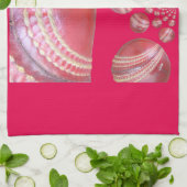 クリムゾンスピン – 美しい赤いクリケットボールアルティ キッチンタオル (折り畳み)