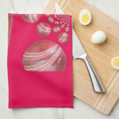 クリムゾンスピン – 美しい赤いクリケットボールアルティ キッチンタオル (四つ折り)