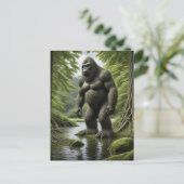 クリークの漫画に立っているビッグフット ポストカード (スタンド正面)