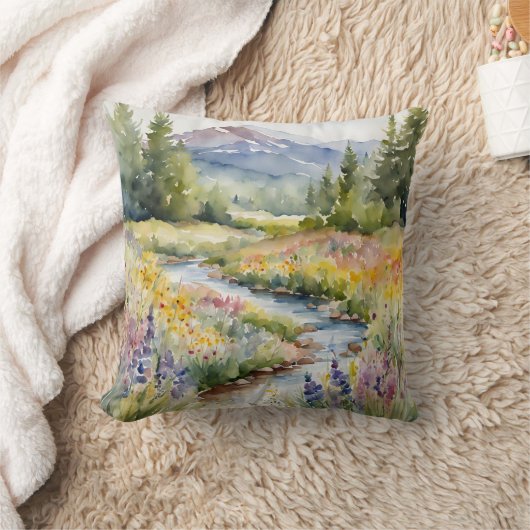 クリークワイルドフラワーズマウンテンウォータースケープ水彩 クッション (ブランケット)