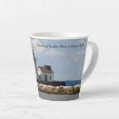 クリーブランドハーバーメインエントランスライトラテマグ カフェラテマグ (右アングル)