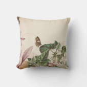 クリーミーなアイボリーボタニカルキャットズクローバタフライ クッション (正面)