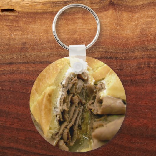 クリーミーなヤギのチーズとローストビーフサンドイッチ キーホルダー (正面)