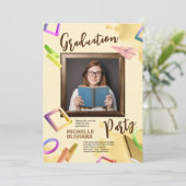 クリーミーな卒業ファンシーパーティーのパーソナライズ 招待状 (スタンド正面)