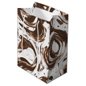 クリーミーな茶色のチョコレートの渦巻き誕生日 ミディアムペーパーバッグ