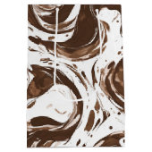 クリーミーな茶色のチョコレートの渦巻き誕生日 ミディアムペーパーバッグ (裏面)