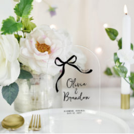 クリームと黒お洒落手引き弓 アクリル招待状