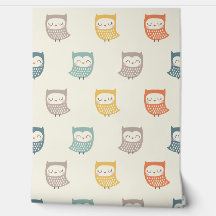 クリームにミュートされた紅葉のかわいいフクロウ