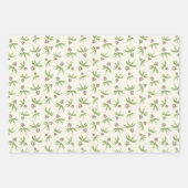 クリームに赤い枝の出芽 – シームレスなパターン。 ラッピングペーパーシート (正面)