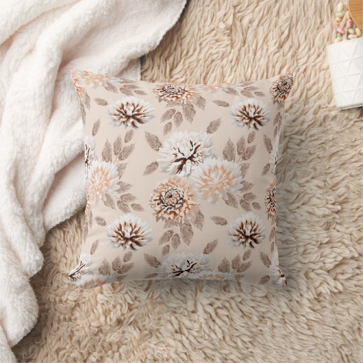 クリームの背景に白い茶色の花。 クッション (ブランケット)