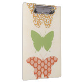 クリームの背景に飾り蝶のパターン クリップボード (右)