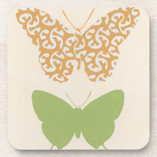 クリームの背景に飾り蝶のパターン コースター (正面)