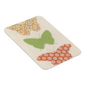 クリームの背景に飾り蝶のパターン マグネット (右側)