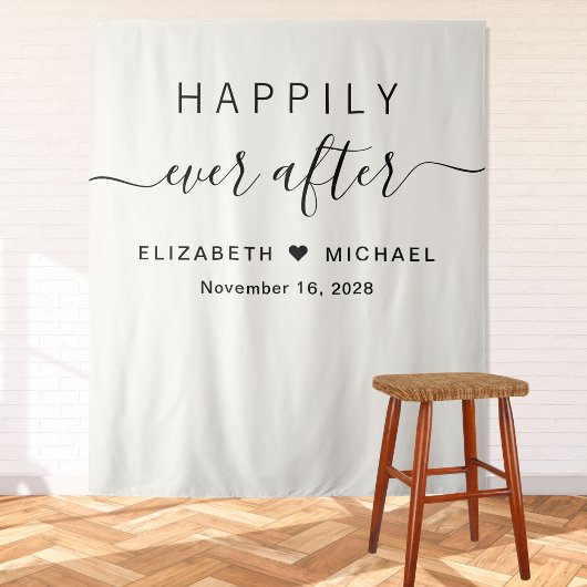 クリームウェディングレセプションの後ずっと幸せに タペストリー