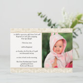 クリームエレガントダマスクデザイン洗礼 招待状 (スタンド正面)