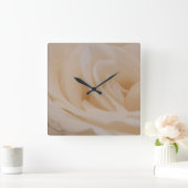 クリームカラーバラクローズアップ スクエア壁時計 (ホーム)